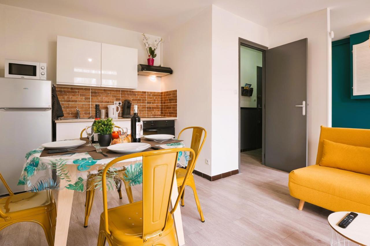 Tout Confort ! Climatisation, Centre-Ville, Parking, Terrasse, Wifi, Netflix Carcassone Exterior photo