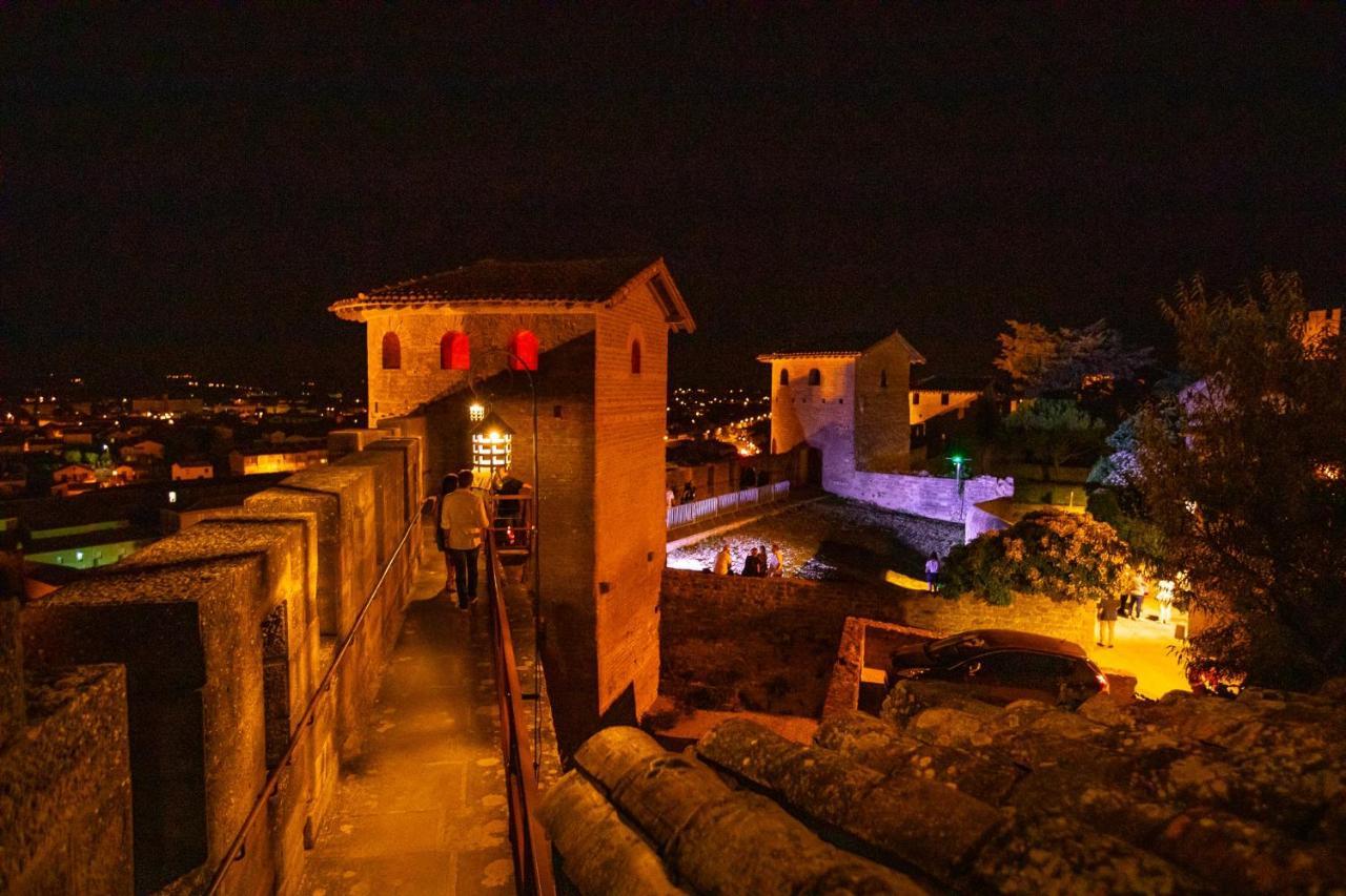 Tout Confort ! Climatisation, Centre-Ville, Parking, Terrasse, Wifi, Netflix Carcassone Exterior photo